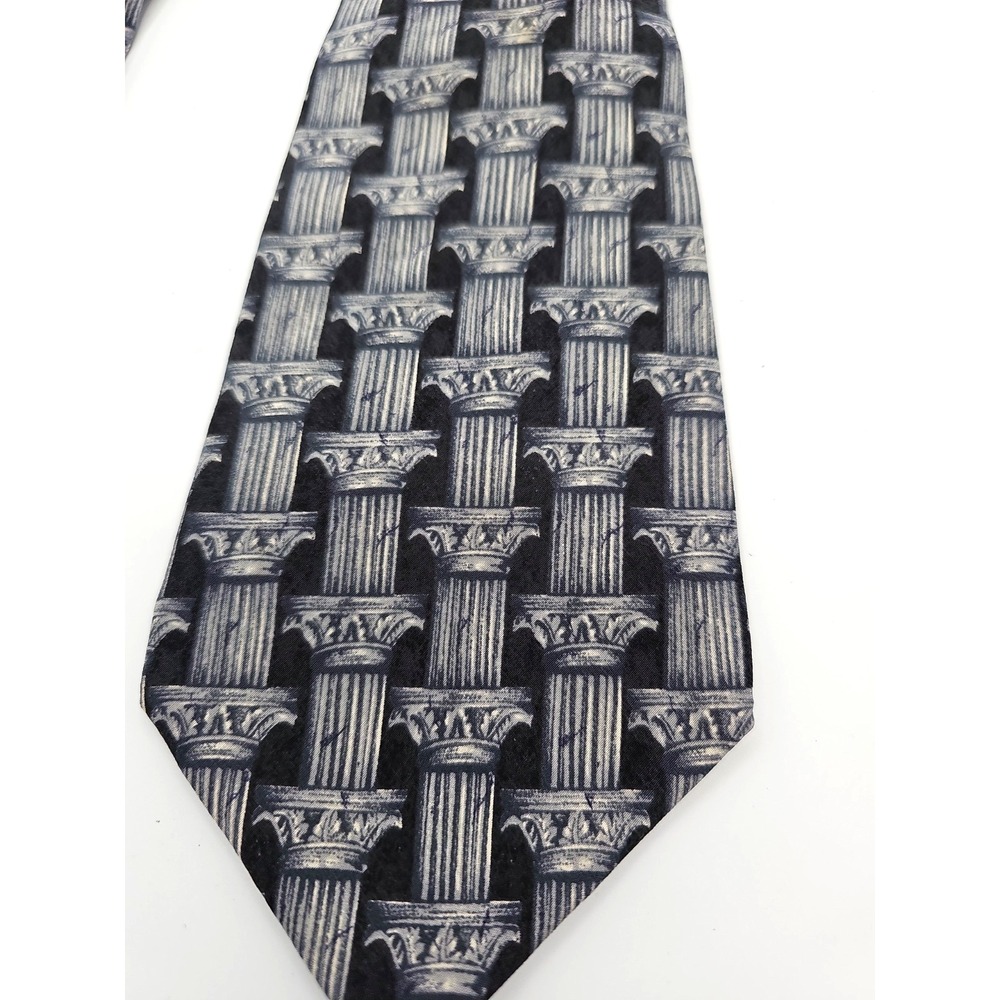 The Metropolitan Museum of Art Silk Neck Tie Gray Classical Corinthian Columns